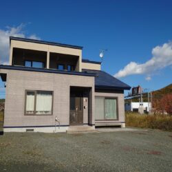 太陽光発電付き、二世帯住宅可の6SLDK
